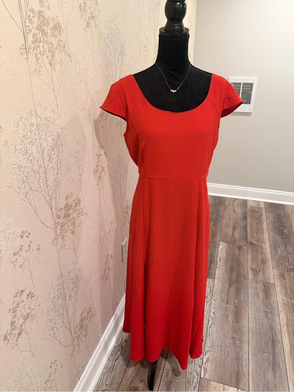 Cozy Casual Red Cap Sleeve Midi Dress